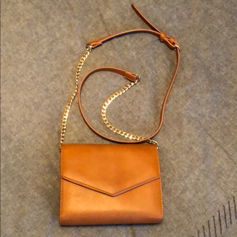 Small tan crossbody purse